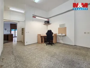 Pronájem obchodního prostoru, Karlovy Vary, Koptova, 57 m2