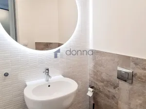 Pronájem bytu 3+kk, Praha, U Sluncové, 98 m2