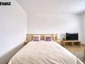 Prodej bytu 1+1, Hradec Králové - Třebeš, Pod Zámečkem, 38 m2