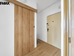 Prodej bytu 1+1, Hradec Králové - Třebeš, Pod Zámečkem, 38 m2