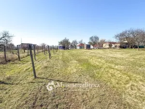 Prodej zahrady, Suchohrdly, 1465 m2