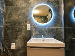 Prodej bytu 3+kk, Karlovy Vary - Drahovice, Východní, 61 m2