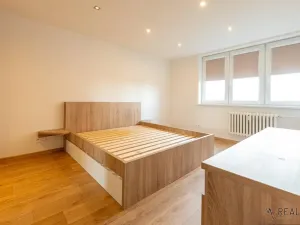 Pronájem bytu 1+1, Ostrava, Varenská, 36 m2