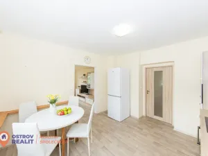 Prodej bytu 4+1, Všemina, 72 m2