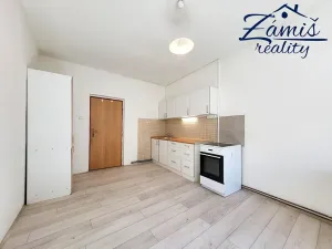 Pronájem bytu 2+1, Nové Strašecí, U Školy, 77 m2