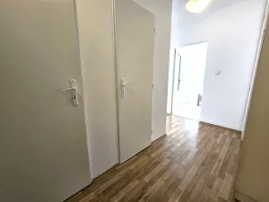 Pronájem bytu 2+kk, Praha, Píškova, 45 m2