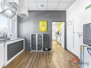 Prodej ordinace, Hradec Králové, 395 m2