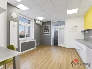 Prodej ordinace, Hradec Králové - Kukleny, Pražská třída, 395 m2