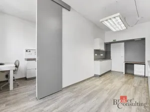 Prodej ordinace, Hradec Králové - Kukleny, Pražská třída, 395 m2