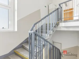 Prodej ordinace, Hradec Králové - Kukleny, Pražská třída, 395 m2