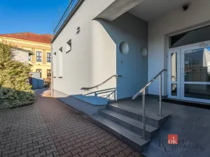 Prodej ordinace, Hradec Králové - Kukleny, Pražská třída, 395 m2