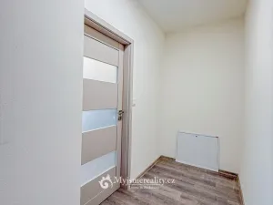 Pronájem bytu 2+kk, Znojmo, Vančurova, 31 m2