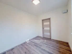 Pronájem bytu 2+kk, Znojmo, Vančurova, 31 m2