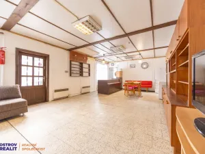 Prodej obchodního prostoru, Jedlí, 86 m2