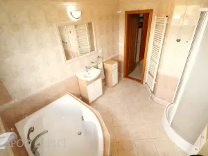 Pronájem bytu 3+1, Zastávka, Čapkova, 95 m2