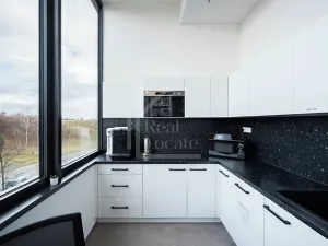 Pronájem kanceláře, Praha - Stodůlky, Laurinova, 330 m2