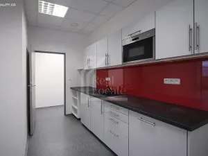Pronájem kanceláře, Praha - Libeň, Lihovarská, 368 m2