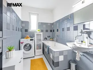 Prodej rodinného domu, Panenské Břežany, K dálnici, 202 m2