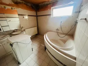 Prodej rodinného domu, Kostelec nad Černými lesy, Jánské náměstí, 433 m2