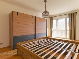 Pronájem bytu 3+kk, Praha - Žižkov, Biskupcova, 80 m2