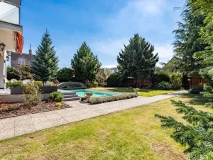 Pronájem vily, Praha - Suchdol, Havraní, 350 m2