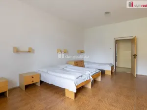 Prodej ubytování, Valeč, 43069 m2