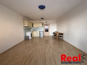 Pronájem bytu 1+kk, Brno - Líšeň, Sedláčkova, 40 m2