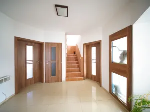 Prodej rodinného domu, Kouty, 220 m2
