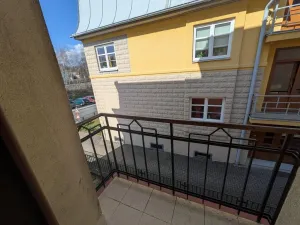 Pronájem bytu 2+kk, Karlovy Vary - Bohatice, U Trati, 34 m2