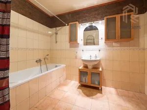 Pronájem bytu 2+kk, Praha - Prosek, Vysočanská, 67 m2
