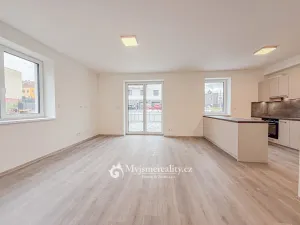 Pronájem bytu 2+kk, Znojmo, Vančurova, 52 m2