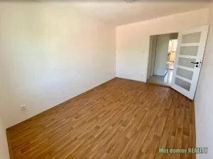 Pronájem bytu 2+kk, Praha - Ďáblice, Ďáblická, 50 m2