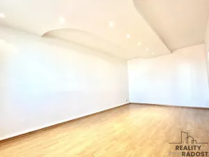 Pronájem bytu 2+1, Olomouc, Železniční, 60 m2