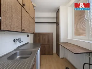 Prodej bytu 2+1, Praha, K louži, 46 m2