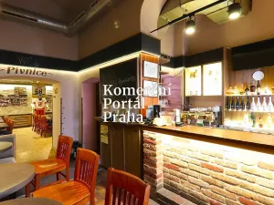 Pronájem restaurace, Praha - Smíchov, Na Václavce, 250 m2