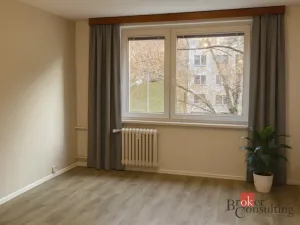 Pronájem bytu 2+1, Karlovy Vary - Drahovice, Boženy Němcové, 66 m2