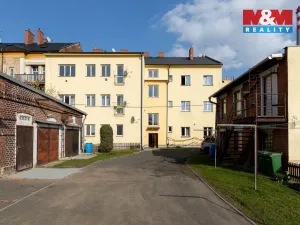 Prodej atypického bytu, Krnov - Pod Bezručovým vrchem, Bezručova, 73 m2