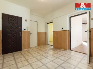 Prodej atypického bytu, Krnov - Pod Bezručovým vrchem, Bezručova, 73 m2