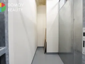 Pronájem bytu 1+kk, Beroun, Nepilova, 49 m2