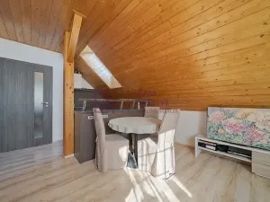 Pronájem bytu 2+kk, Jindřichův Hradec - Jindřichův Hradec IV, Nežárecká, 40 m2