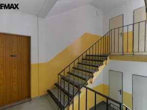 Prodej bytu 2+1, Děčín - Děčín XXXII-Boletice nad Labem, Přímá, 58 m2