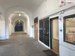 Pronájem komerční nemovitosti, Opava - Předměstí, Vančurova, 500 m2