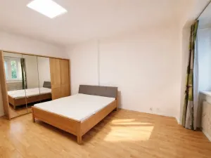 Prodej bytu 1+kk, Praha - Bubeneč, Národní obrany, 31 m2