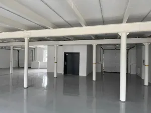 Pronájem skladu, Ostrov, 200 m2