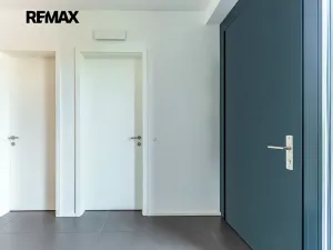 Pronájem rodinného domu, Praha - Dejvice, V Šáreckém údolí, 201 m2