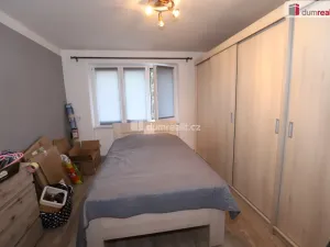 Prodej bytu 2+1, Cheb, Valdštejnova, 60 m2