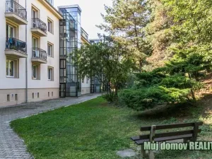 Pronájem vily, Sadská, Husova, 1200 m2