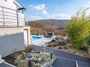 Prodej vily, Králův Dvůr, Na Vinohradech, 140 m2