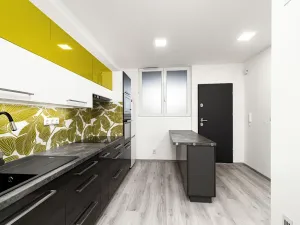 Prodej bytu 3+1, Ostrava, náměstí Antonie Bejdové, 73 m2