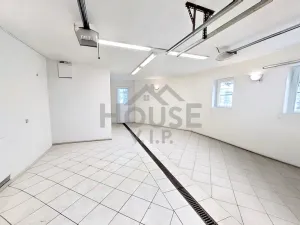 Prodej rodinného domu, Praha - Dolní Počernice, Listopadová, 320 m2